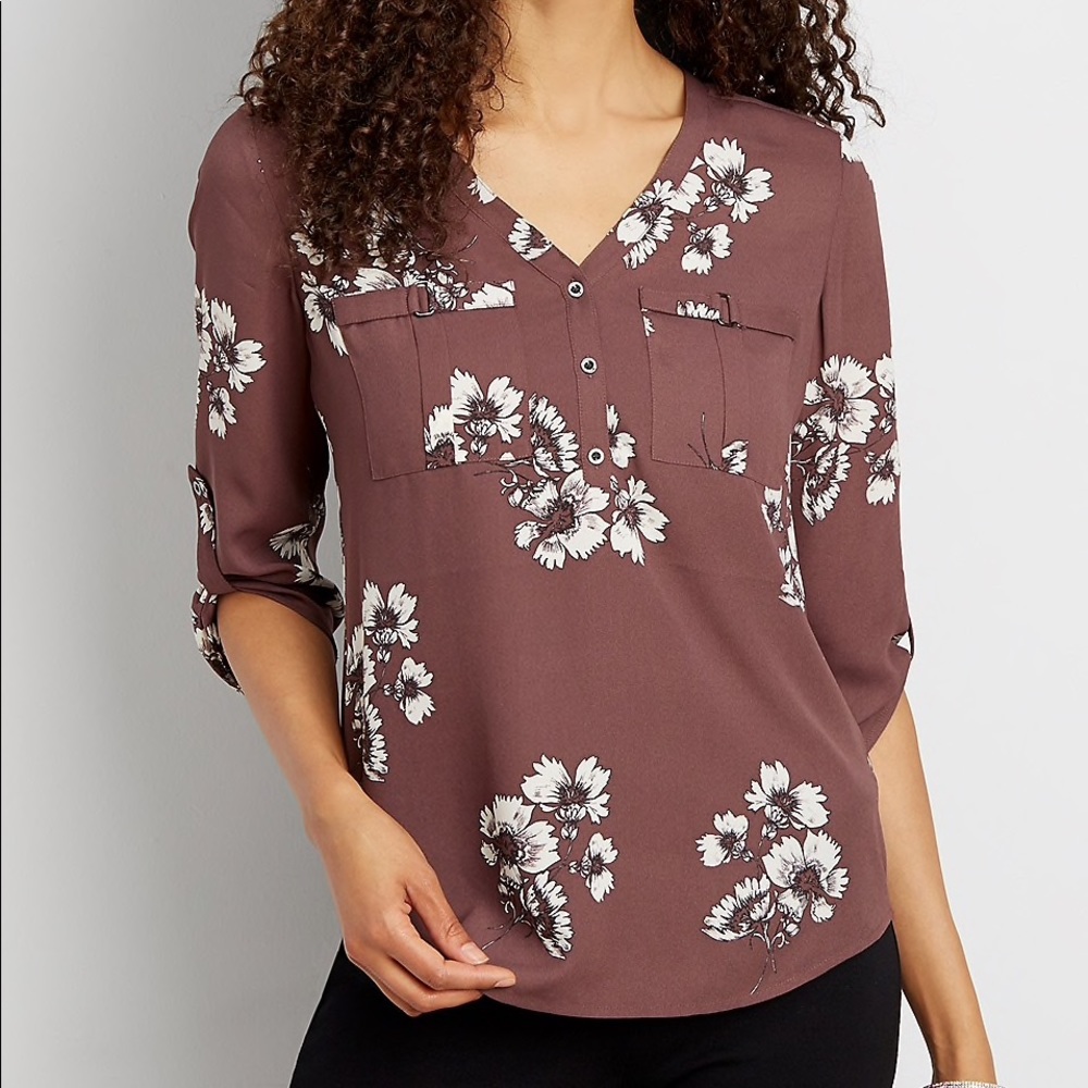 Perfect blouse with hardware pocket.